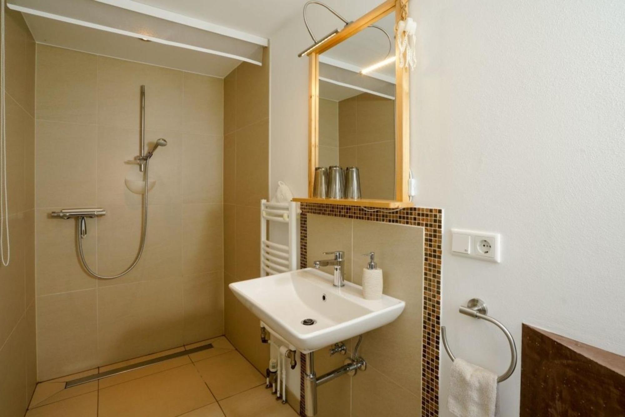 Apartamento Luette Stuv Uelvesbull Exterior foto